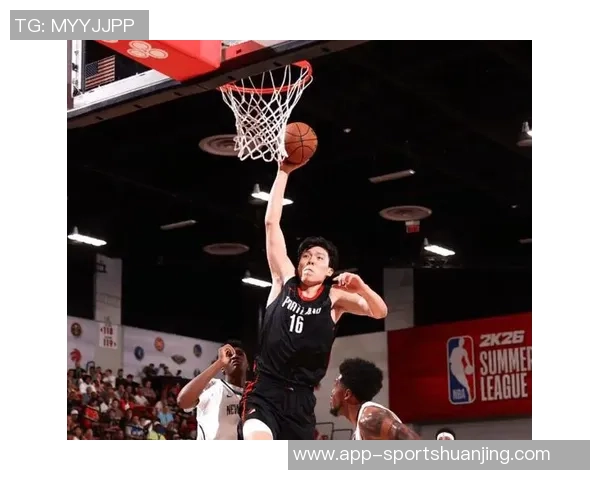 开拓者对阵魔术半场结束杨瀚森连续第五场未能登场 开拓者对阵魔术半场结束杨瀚森连续第五场未能登场